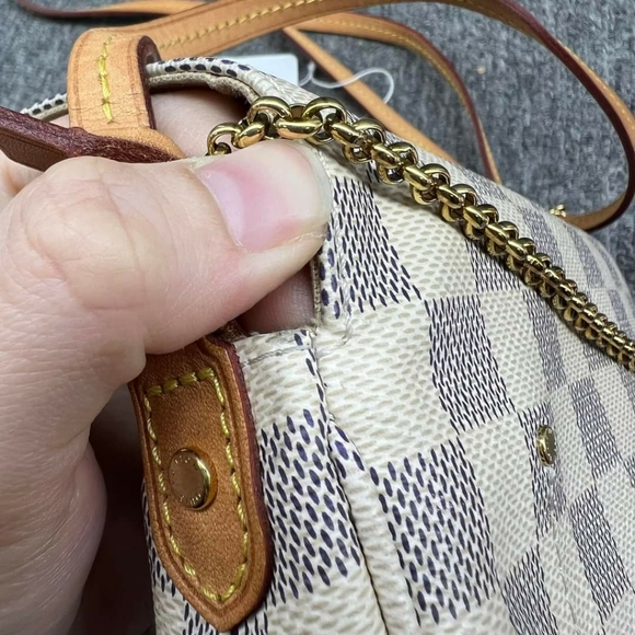 Auth Louis Vuitton Favorite MM White Damier Azur Shoulder Bag 835-110524 - Picture 7 of 16